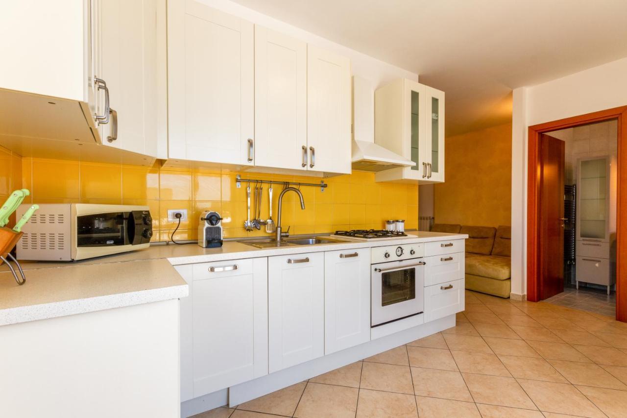 Roomy Apartment With Terrace & Parking Lecce Buitenkant foto