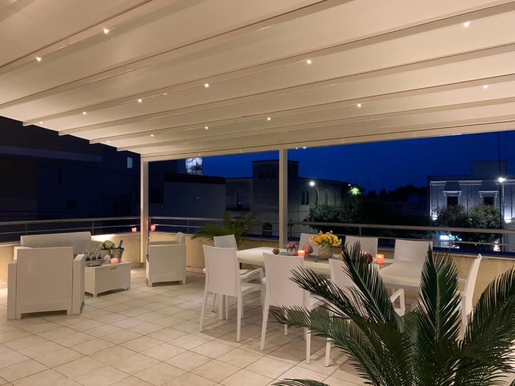 Roomy Apartment With Terrace & Parking Lecce Buitenkant foto